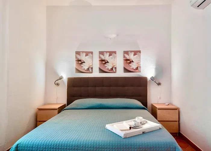 Aparthotel With Swimming Pool In 4*