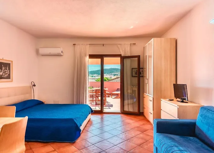 With Swimming Pool In Santa Teresa Gallura