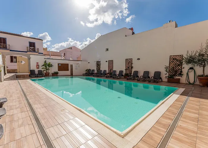 Aparthotel With Swimming Pool In 4*