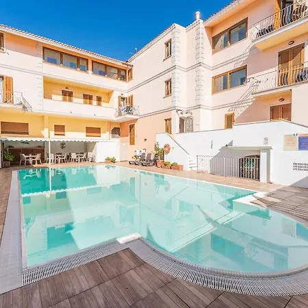 Cristal Blu Ξενοδοχείο με διαμερίσματα