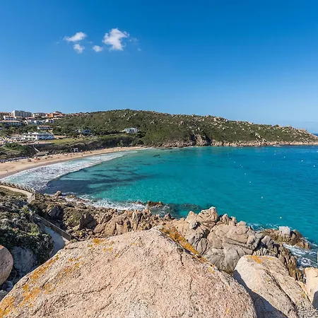 Ξενοδοχείο με διαμερίσματα Cristal Blu 4*